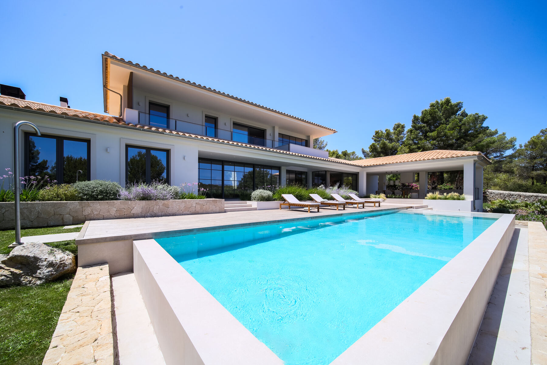 Exterior of a contemporary Mallorca villa with pool and terrace